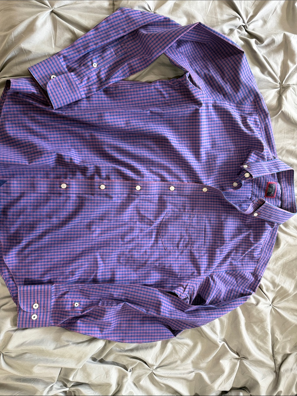 Untuckit wrinkle free